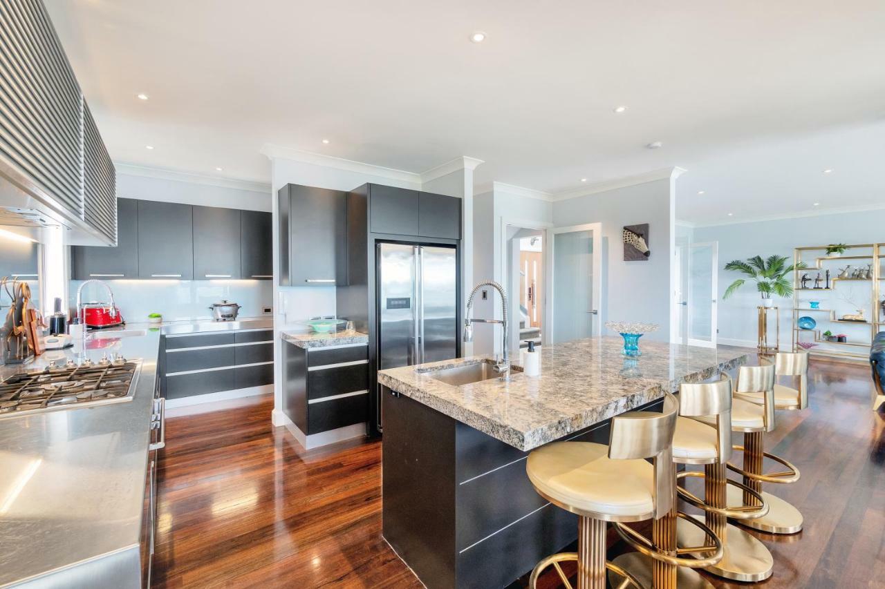 Villa Orakei Grandeur Mansion With Sea Views & Pool Auckland Exterior foto